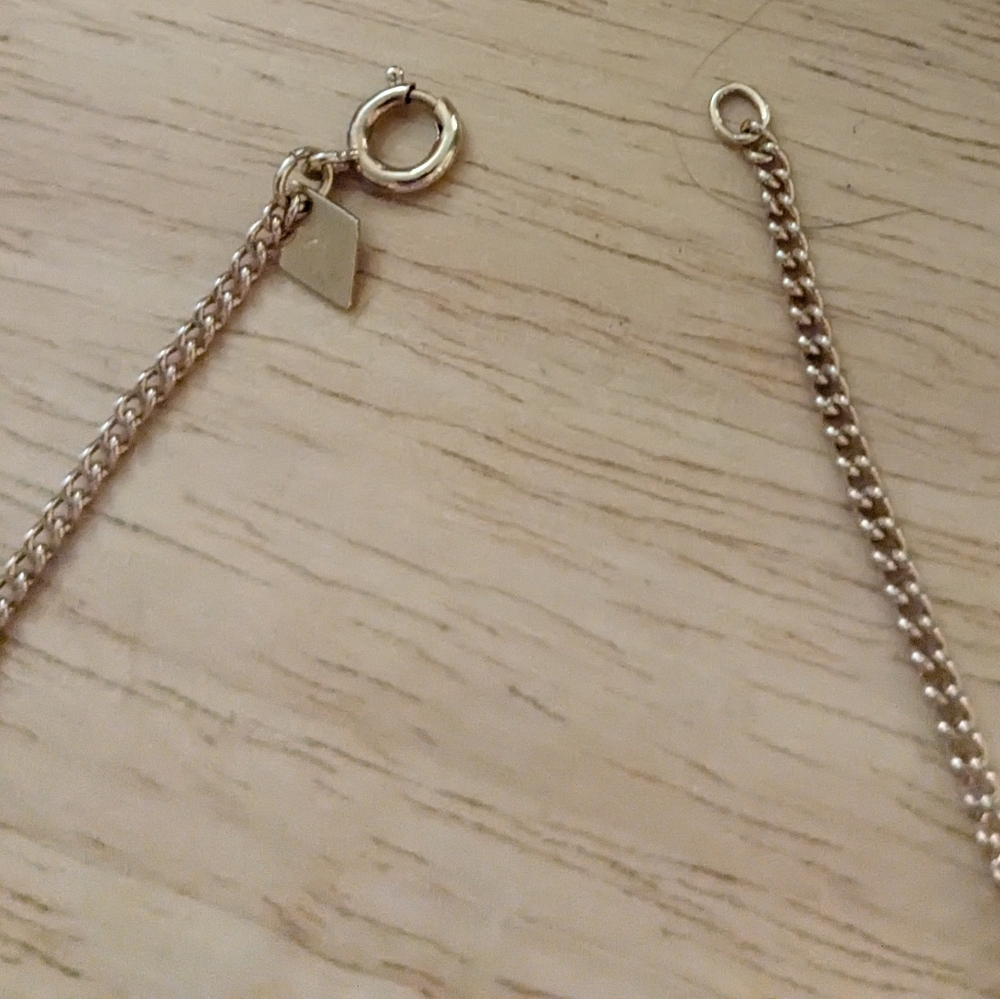 Stunning Gold and Silver Star Necklace - Picture 3 of 5